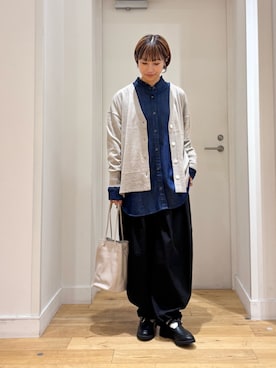 「アイテム（シャツ/ブラウス）」を使った、yokoo さん（レディース・156cm）の秋コーディネート