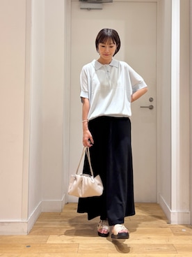 「URBAN RESEARCH DOORS（アーバンリサーチドアーズ）の『接触冷感』衿付きドルマンニット（ニット/セーター、ブルー系）」を使った、yokoo さん（レディース・156cm）の夏コーディネート