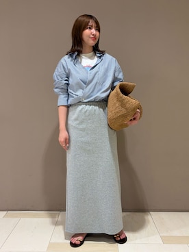 「SLOBE IENA（スローブイエナ）の《UVカット》ポプリン2WAYシャツ（シャツ/ブラウス、ブルー系）」を使った、Nanaさん（レディース・154cm）の春コーディネート