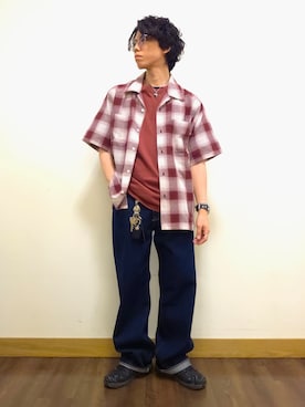 「Levi's（リーバイス）のLevi's(リーバイス)リラックスフィットＴシャツ（Tシャツ/カットソー、レッド系）」を使った、gussan9933さん（メンズ）の夏コーディネート