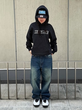 「XLARGE（エクストララージ）のFADED DENIM PANTS（デニムパンツ、ブルー系）」を使った、あんりさん（レディース・160cm）の夏コーディネート