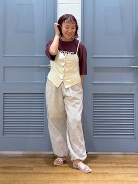 「LOWRYS FARM（ローリーズファーム）のフロントギャザーニットキャミ  1051787（キャミソール、ホワイト系）」を使った、ももさん（レディース・157cm）の夏コーディネート