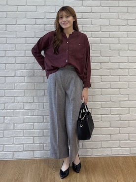 「SHOO・LA・RUE（シューラルー）の【洗濯後しわになりにくい/S-LL】キーネック金ボタンポケットシャツ（シャツ/ブラウス、レッド系）」を使った、sayasayasayさん（レディース）の秋コーディネート