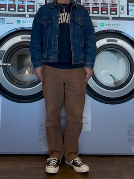 「Levi's」｜「アイテム（デニムジャケット）」を使った、単イチ電池さん（メンズ・172cm）の秋コーディネート