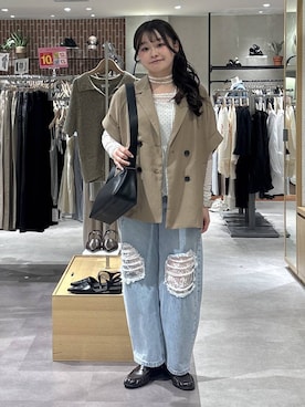 「LOWRYS FARM（ローリーズファーム）のレースデニム　601055（デニムパンツ、ブルー系）」を使った、るーちゃんさん（レディース）の春コーディネート