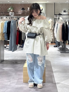 「LOWRYS FARM（ローリーズファーム）のレースデニム　601055（デニムパンツ、ブルー系）」を使った、るーちゃんさん（レディース）の春コーディネート
