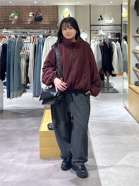 「アイテム（ブルゾン、レッド系）」を使った、るーちゃんさん（レディース・153cm）の秋コーディネート