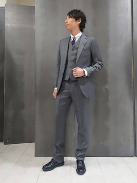 「アイテム（スーツベスト、グレー系）」を使った、kawamuさん（メンズ・183cm）の冬コーディネート