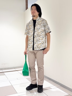 「TAKEO KIKUCHI（タケオキクチ）のアイテム」を使った、及川さん（メンズ・170cm）の夏コーディネート
