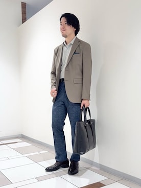 「アイテム（ハンカチ/ハンドタオル、ブルー系）」を使った、及川さん（メンズ・170cm）の秋コーディネート