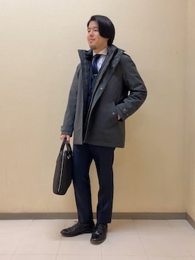 「アイテム（スーツセット、ブルー系）」を使った、及川さん（メンズ・170cm）の冬コーディネート