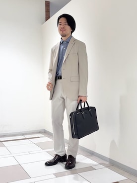 「アイテム（ビジネスバッグ）」を使った、及川さん（メンズ・170cm）の春コーディネート