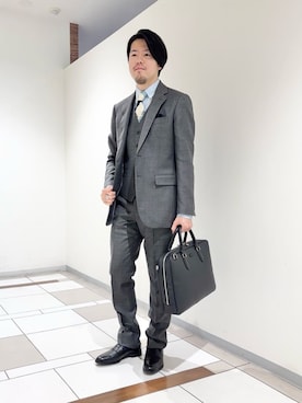 「アイテム（ビジネスバッグ）」を使った、及川さん（メンズ・170cm）の春コーディネート
