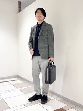「アイテム（ビジネスバッグ）」を使った、及川さん（メンズ・170cm）の春コーディネート