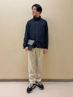 「アイテム（クラッチバッグ、グレー系）」を使った、及川さん（メンズ・170cm）の春コーディネート
