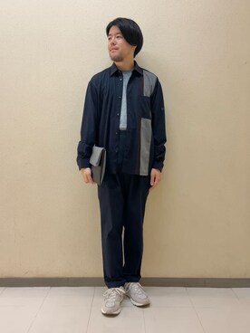 「アイテム（クラッチバッグ、グレー系）」を使った、及川さん（メンズ・170cm）の秋コーディネート