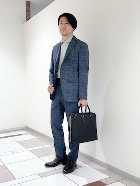 「アイテム（ビジネスバッグ）」を使った、及川さん（メンズ・170cm）の春コーディネート