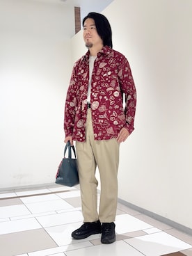 「TAKEO KIKUCHI（タケオキクチ）のアイテム」を使った、及川さん（メンズ・170cm）の秋コーディネート