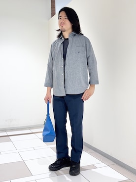 「アイテム（キーケース/キーアクセサリー、グリーン系）」を使った、及川さん（メンズ・170cm）の夏コーディネート