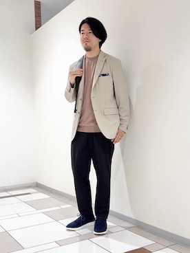 「アイテム（ハンカチ/ハンドタオル、ブルー系）」を使った、及川さん（メンズ・170cm）の秋コーディネート