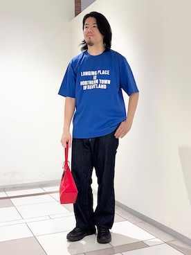 「TAKEO KIKUCHI（タケオキクチ）の【BOWLER HAT LABEL】エクスプローラー デニムパンツ（デニムパンツ、ブルー系）」を使った、及川さん（メンズ・170cm）の春コーディネート