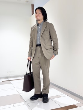 「TAKEO KIKUCHI（タケオキクチ）のアイテム」を使った、及川さん（メンズ・170cm）の秋コーディネート
