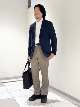 「TAKEO KIKUCHI（タケオキクチ）の【Begin5月号掲載/通気性】トリコットサッカー ジャケット（テーラードジャケット、ブルー系）」を使った、及川さん（メンズ・170cm）の夏コーディネート