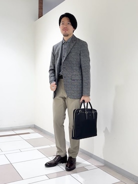 「アイテム（ビジネスバッグ）」を使った、及川さん（メンズ・170cm）の春コーディネート