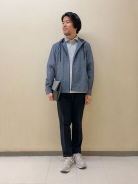 「アイテム（クラッチバッグ、グレー系）」を使った、及川さん（メンズ・170cm）の春コーディネート
