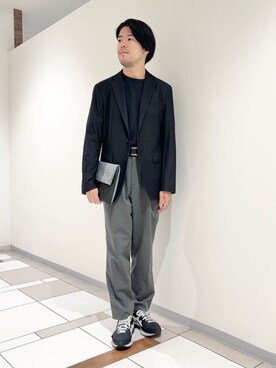 「アイテム（クラッチバッグ、グレー系）」を使った、及川さん（メンズ・170cm）の秋コーディネート