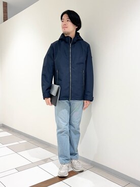 「アイテム（クラッチバッグ、グレー系）」を使った、及川さん（メンズ・170cm）の秋コーディネート
