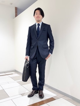 「アイテム（ポケットチーフ）」を使った、及川さん（メンズ・170cm）の春コーディネート