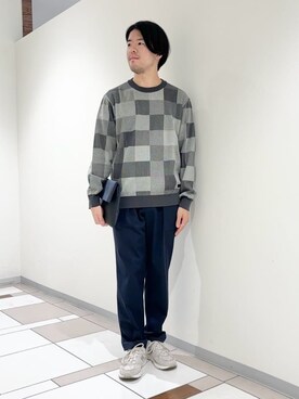 「アイテム（クラッチバッグ、ブルー系）」を使った、及川さん（メンズ・170cm）の秋コーディネート