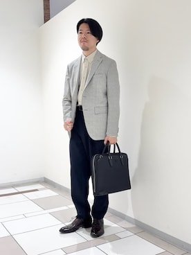 「アイテム（ビジネスバッグ）」を使った、及川さん（メンズ・170cm）の春コーディネート