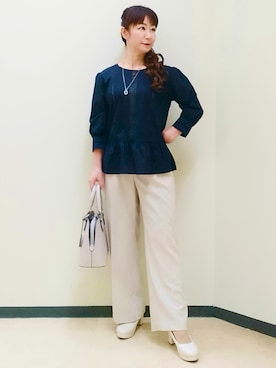 「Reflect（リフレクト）のアイテム（パンツ）」を使った、花さん（レディース・157cm）の秋コーディネート