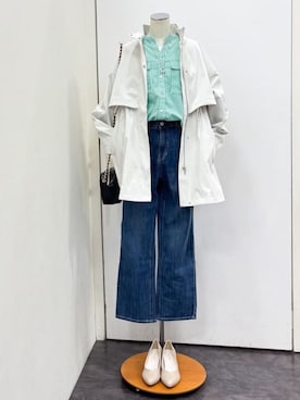 「grove（グローブ）の【撥水／シルエット2WAY】羽織るだけでサマになる、スタンドネックテントラインコート（その他アウター、ホワイト系）」を使った、yukariさん（レディース・154cm）の春コーディネート