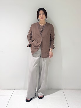「INDIVI（インディヴィ）の【さらに軽く軽快！／着る日傘】ノーカラージャケット（ノーカラージャケット、ブラウン系）」を使った、そんさん（レディース・155cm）の夏コーディネート