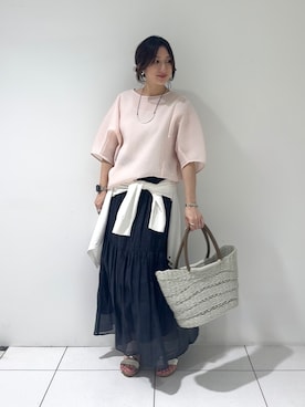 「INDIVI（インディヴィ）の【華奢見え】ジャカード ドルマントップス（Tシャツ/カットソー、ピンク系）」を使った、そんさん（レディース・155cm）の夏コーディネート