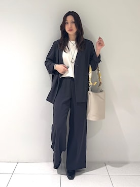 「INDIVI（インディヴィ）の【さらに軽く軽快！／着る日傘】ノーカラージャケット（ノーカラージャケット、グレー系）」を使った、そんさん（レディース・155cm）の春コーディネート