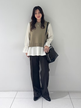 「INDIVI（インディヴィ）の【洗える／1枚でコーデ完成】重ね着風ニットトップス（Tシャツ/カットソー、ベージュ系）」を使った、そんさん（レディース・155cm）の秋コーディネート