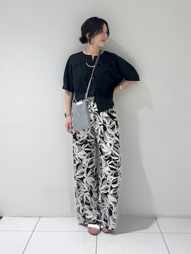 「INDIVI（インディヴィ）の【撥水／UVカット】タックデザインブラウス（シャツ/ブラウス、ブラック系）」を使った、そんさん（レディース・155cm）の夏コーディネート