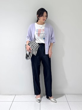 「INDIVI（インディヴィ）の【洗える／UVケア／マットサテン】Vネックドルマンスリーブブラウス（シャツ/ブラウス、パープル系）」を使った、そんさん（レディース・155cm）の夏コーディネート