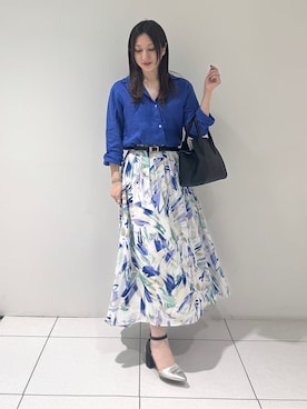 「INDIVI（インディヴィ）の【接触冷感／2WAY】カシュクールリネンシャツ（シャツ/ブラウス、ブルー系）」を使った、そんさん（レディース・155cm）の夏コーディネート