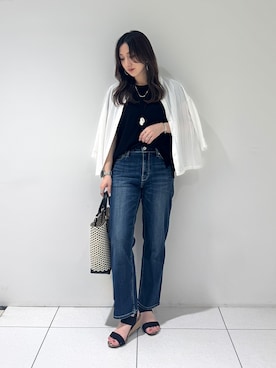 「INDIVI（インディヴィ）の【洗える／アンサンブル可能】シアースストライプトップス（Tシャツ/カットソー、ブラック系）」を使った、そんさん（レディース・155cm）の夏コーディネート