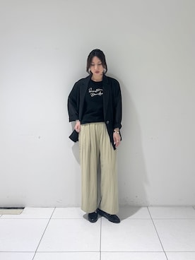 「GALLEST（ギャレスト）のシアーシャツジャケット【接触冷感】（テーラードジャケット、ブラック系）」を使った、そんさん（レディース・155cm）の春コーディネート