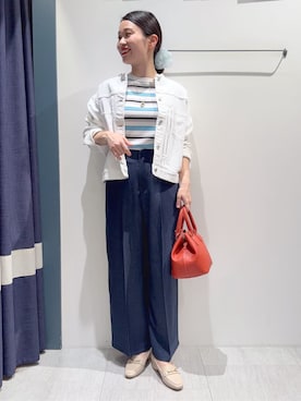 「アイテム（デニムジャケット、ホワイト系）」を使った、あんりさん（レディース・160cm）の春コーディネート