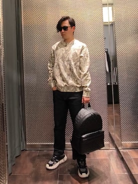 「ARMANI EXCHANGE（アルマーニエクスチェンジ）の【A|X アルマーニ エクスチェンジ】IA オールオーバーリーフプリント スウェットプルオーバー（スウェット、その他）」を使った、Toschiakiさん（メンズ・168cm）の春コーディネート