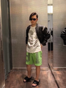 「ARMANI EXCHANGE（アルマーニエクスチェンジ）の【A|X アルマーニ エクスチェンジ】91ロゴ 半袖クルーネックTシャツ/REGULAR+（Tシャツ/カットソー、ホワイト系）」を使った、Toschiakiさん（メンズ・168cm）の春コーディネート