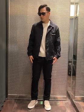 「ARMANI EXCHANGE（アルマーニエクスチェンジ）の【A|X アルマーニ エクスチェンジ】91ロゴ コットン ニットプルオーバー（ニット/セーター、ホワイト系）」を使った、Toschiakiさん（メンズ・168cm）の夏コーディネート