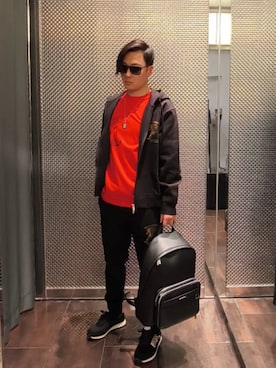 「ARMANI EXCHANGE（アルマーニエクスチェンジ）の【A|X アルマーニ エクスチェンジ】＜CHINESE NEW YEAR CAPSULE＞AXロゴ ホースデザイン 半袖クルーネックTシャツ/REGULAR（Tシャツ/カットソー、レッド系）」を使った、Toschiakiさん（メンズ・168cm）の春コーディネート